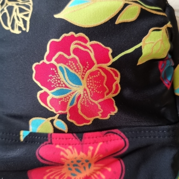 Host PICK NWT One piece swimsuit bathing suit black floral - Picture 3 of 4